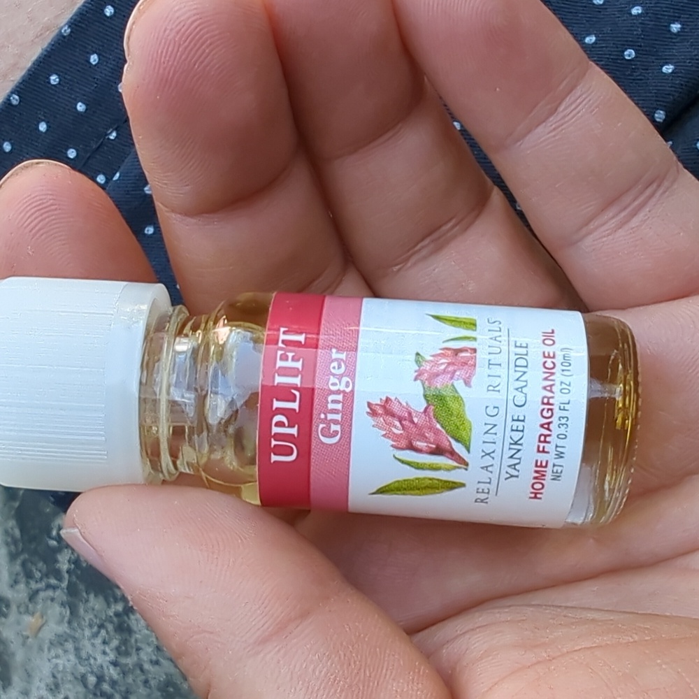 Rare & Discontinued - Yankee Candle Uplifting Ginger Oil Warmer Scent
